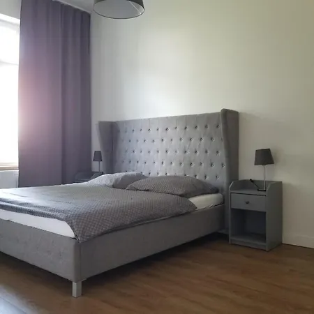 Sesamstrasse Apartment
